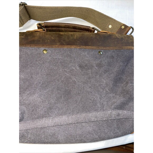 Vaschy Messenger Bag 11x16x4 Shoulder Strp Adjustable Field Training Academy NWT - Picture 11 of 12